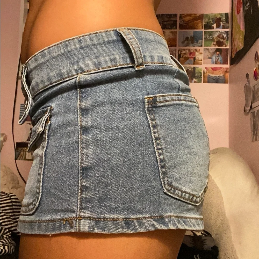 Blue Jean Shorts Classic Summer Style - Picture 2 of 3